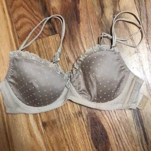 Underwire bra- 34 A, in very good condition